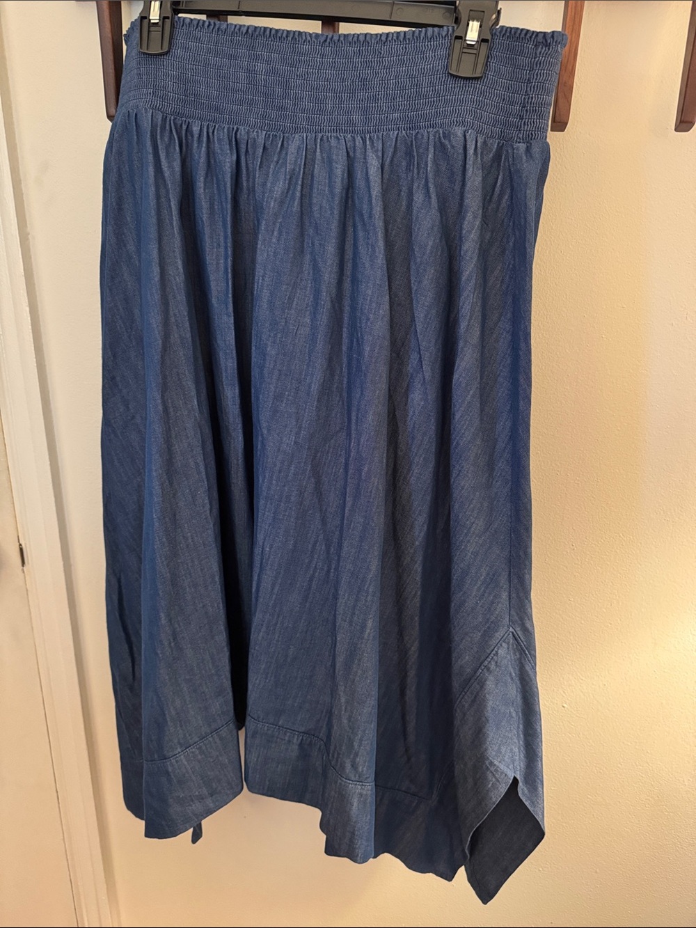 I.N. Studio Women’s Blue Chambray Midi Skirt